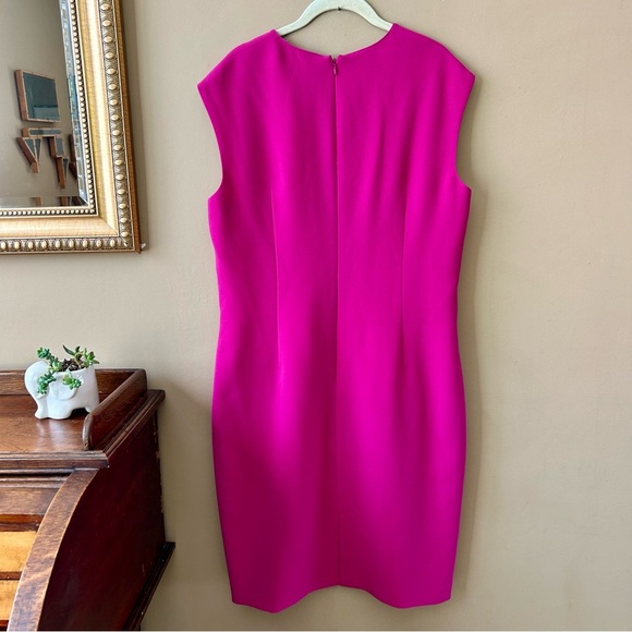 Elie Tahari Fuchsia Pink Crepe V-Neck Sheath Dress Cap Sleeve Size 14 - Picture 11 of 13